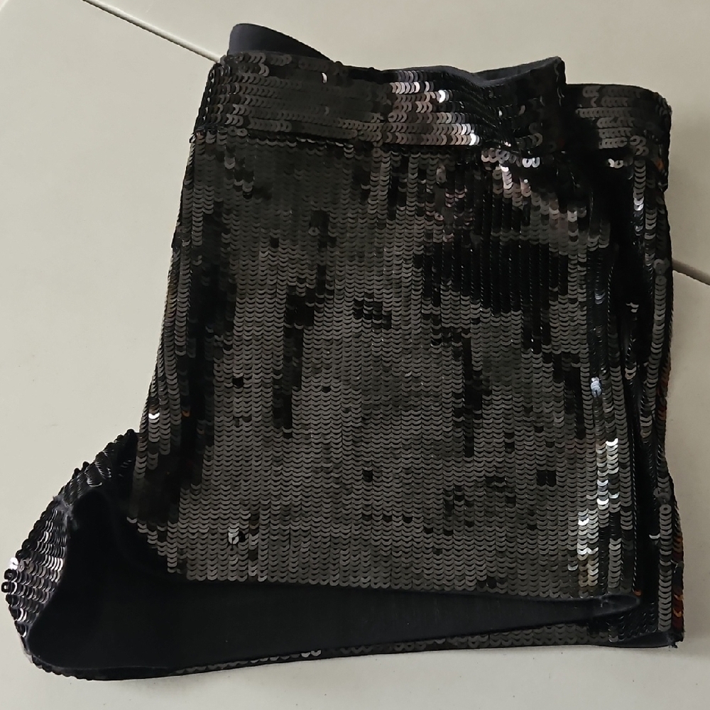 Express Women's Black Sequin High Waist Shorts - Picture 8 of 12